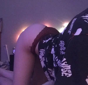 Napalona Iza